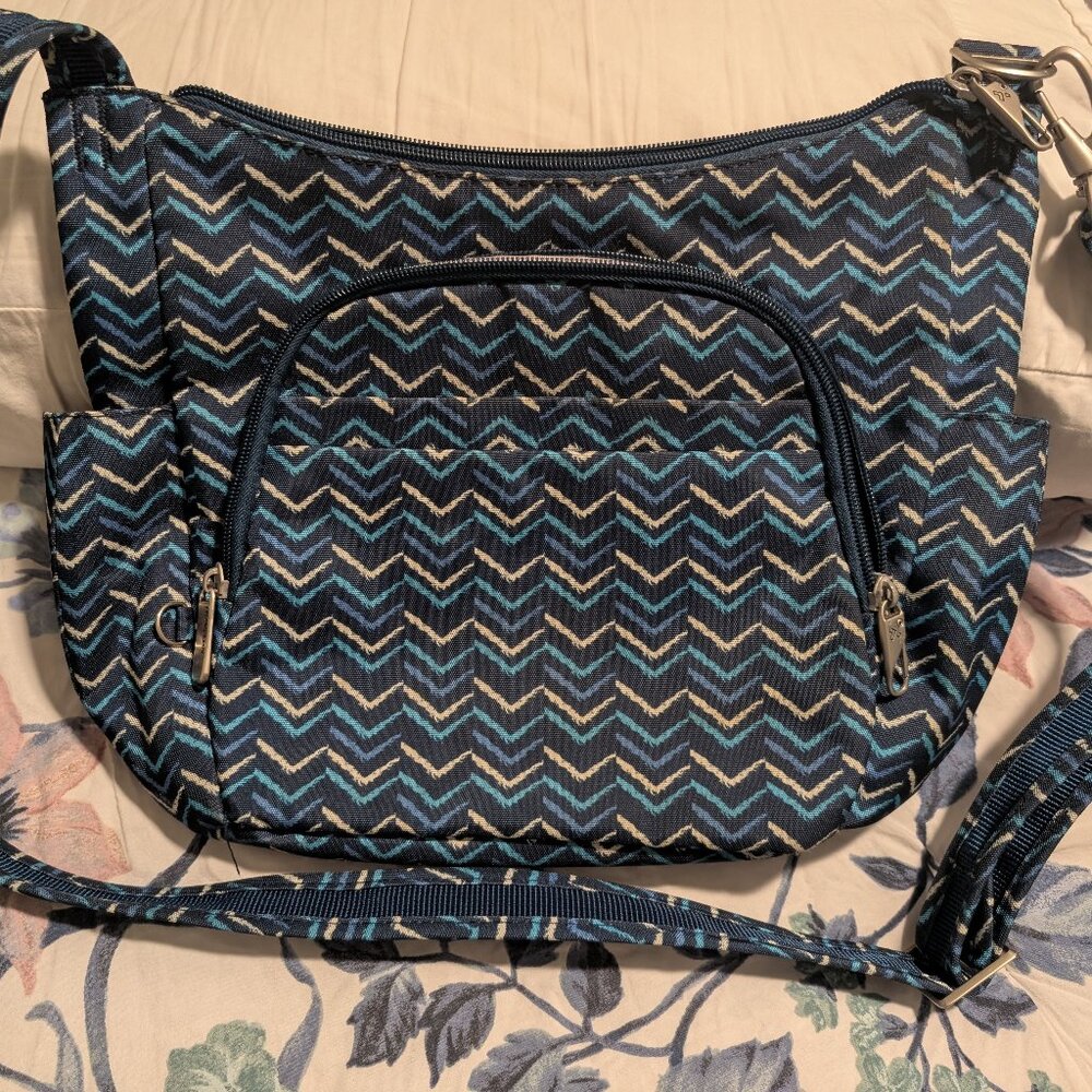 Travelon Anti-Theft Classic Essential Messenger Bag